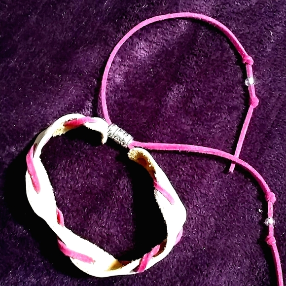 Leather bracelet - Picture 2 of 3